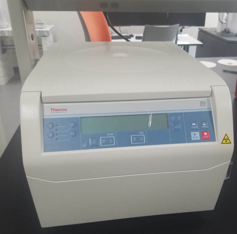 Thermo Scientific ST16 Centrifuge