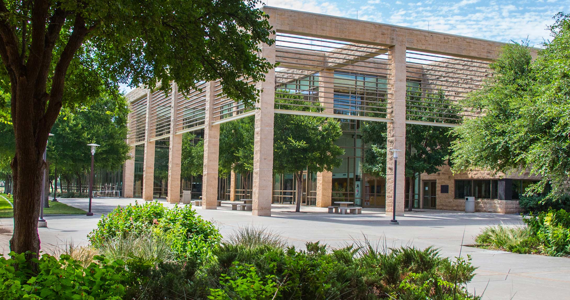 澳门博彩官网 图书馆 exterior