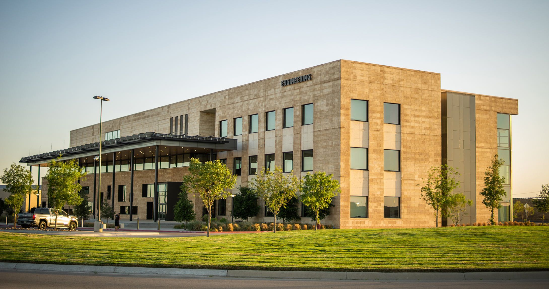 澳门博彩官网 Engineering Building